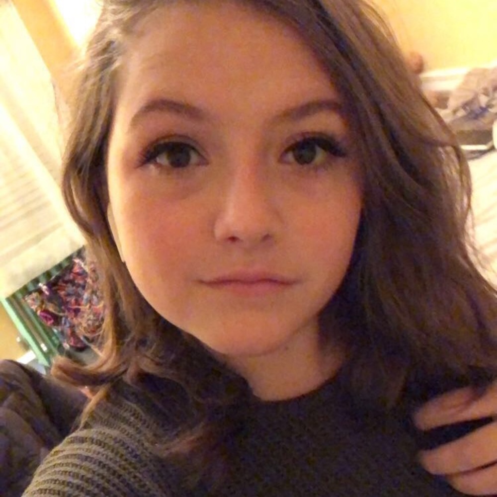 Meet your Posher, Danielle